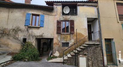 Village house 2 rooms of 148 m² in Aspremont (05140)