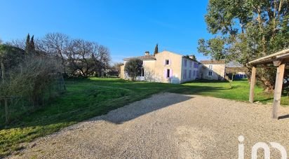 Maison traditionnelle 11 pièces de 330 m² à Nieul-lès-Saintes (17810)