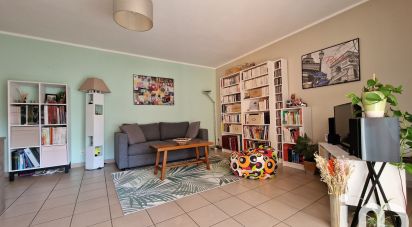 Apartment 3 rooms of 74 m² in Grenoble (38100)