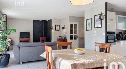 Traditional house 7 rooms of 118 m² in Saint-Germain-des-Prés (45220)