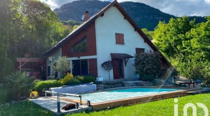 Traditional house 4 rooms of 120 m² in Miribel-Lanchâtre (38450)