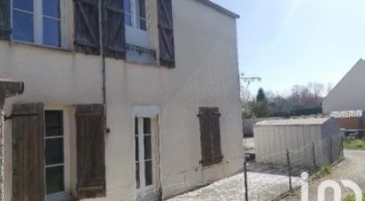 Traditional house 5 rooms of 83 m² in Montcourt-Fromonville (77140)