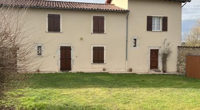 Country home 6 rooms of 127 m² in Sauviat (63120)