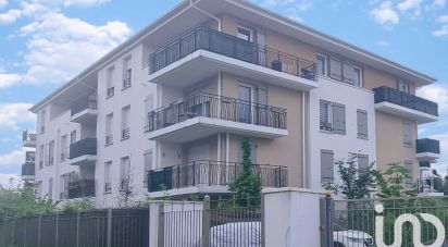 Appartement 3 pièces de 61 m² à Corbeil-Essonnes (91100)