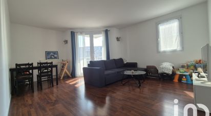 Apartment 3 rooms of 61 m² in Évry (91000)