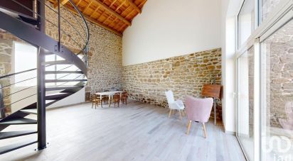 Maison 4 pièces de 200 m² à Saint-Maurice-en-Gourgois (42240)