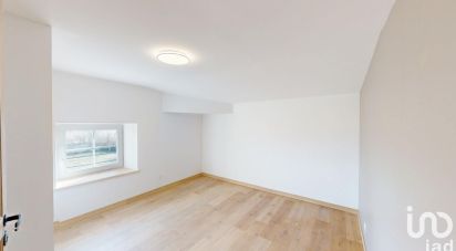 Maison 4 pièces de 200 m² à Saint-Maurice-en-Gourgois (42240)