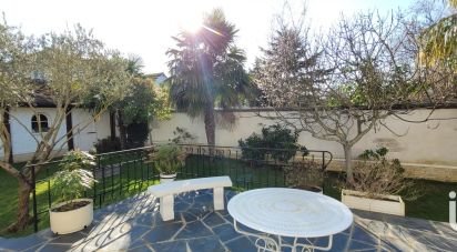 House 6 rooms of 140 m² in Poissy (78300)