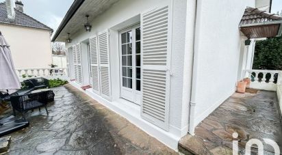 Traditional house 7 rooms of 156 m² in Athis-Mons (91200)