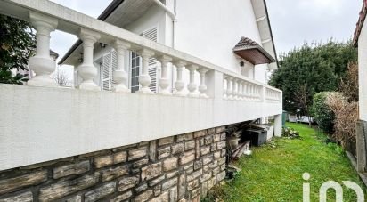 Traditional house 7 rooms of 156 m² in Athis-Mons (91200)