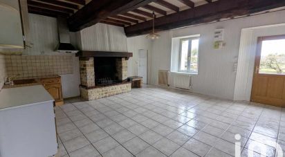 House 4 rooms of 104 m² in Thèreval (50180)