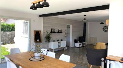 Maison 5 pièces de 123 m² à Lescar (64230)