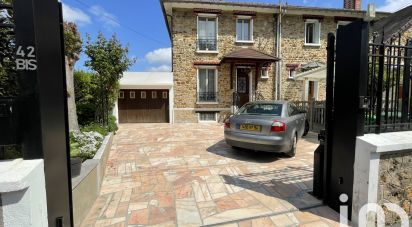 House 5 rooms of 100 m² in Villeneuve-le-Roi (94290)