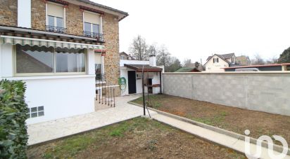 House 5 rooms of 100 m² in Villeneuve-le-Roi (94290)